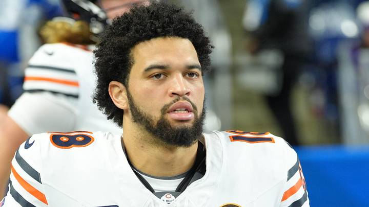 Chicago Bears quarterback Caleb Williams (18) 
