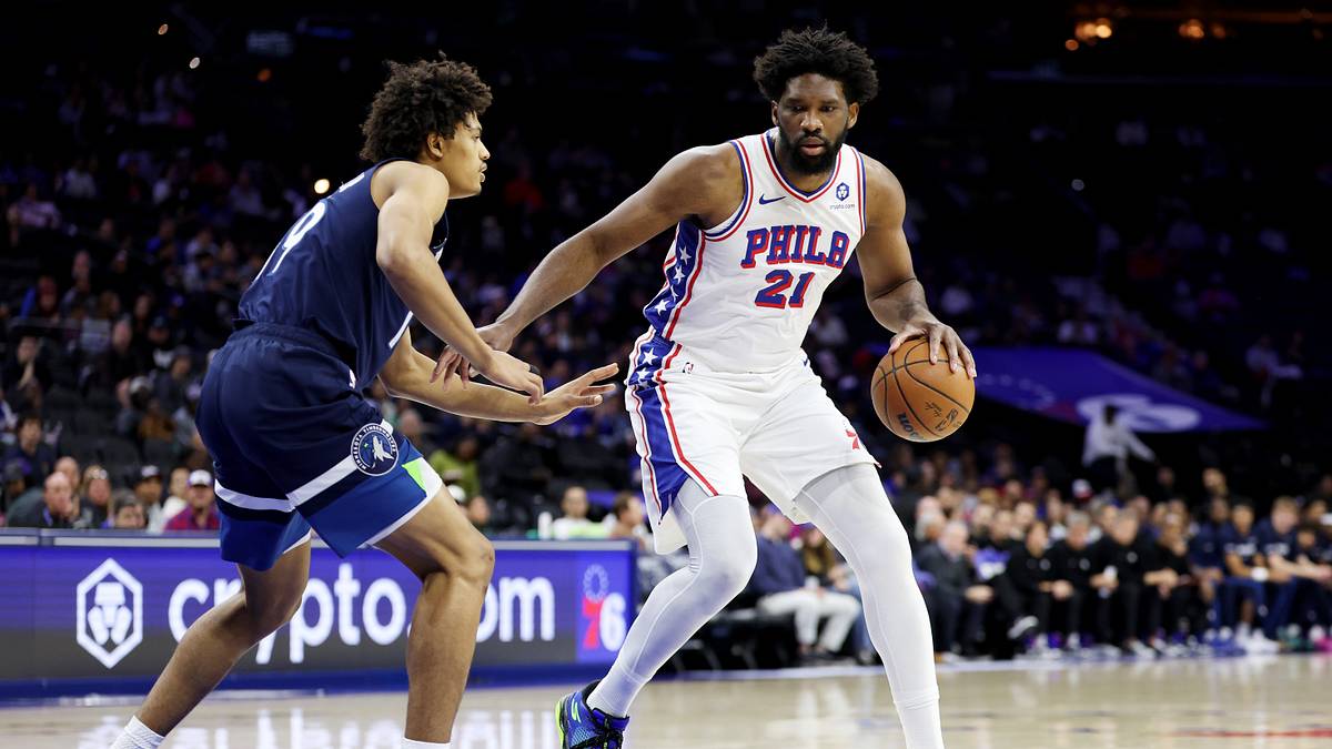 Joel Embiid handles the ball for the Philadelphia 76ers