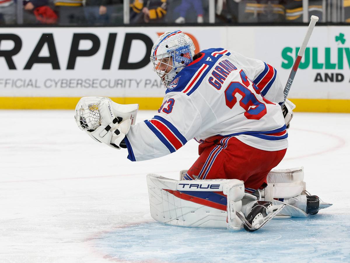 Dylan Garand in New York Rangers gear