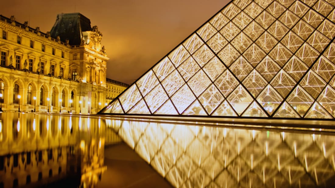 Paris Floods Prompt Museum Officials To Close The Louvre And The