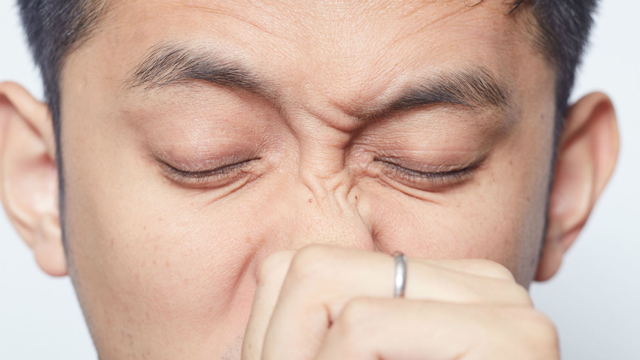 A Surprising Number of Americans Smell Phantom Odors | Mental Floss