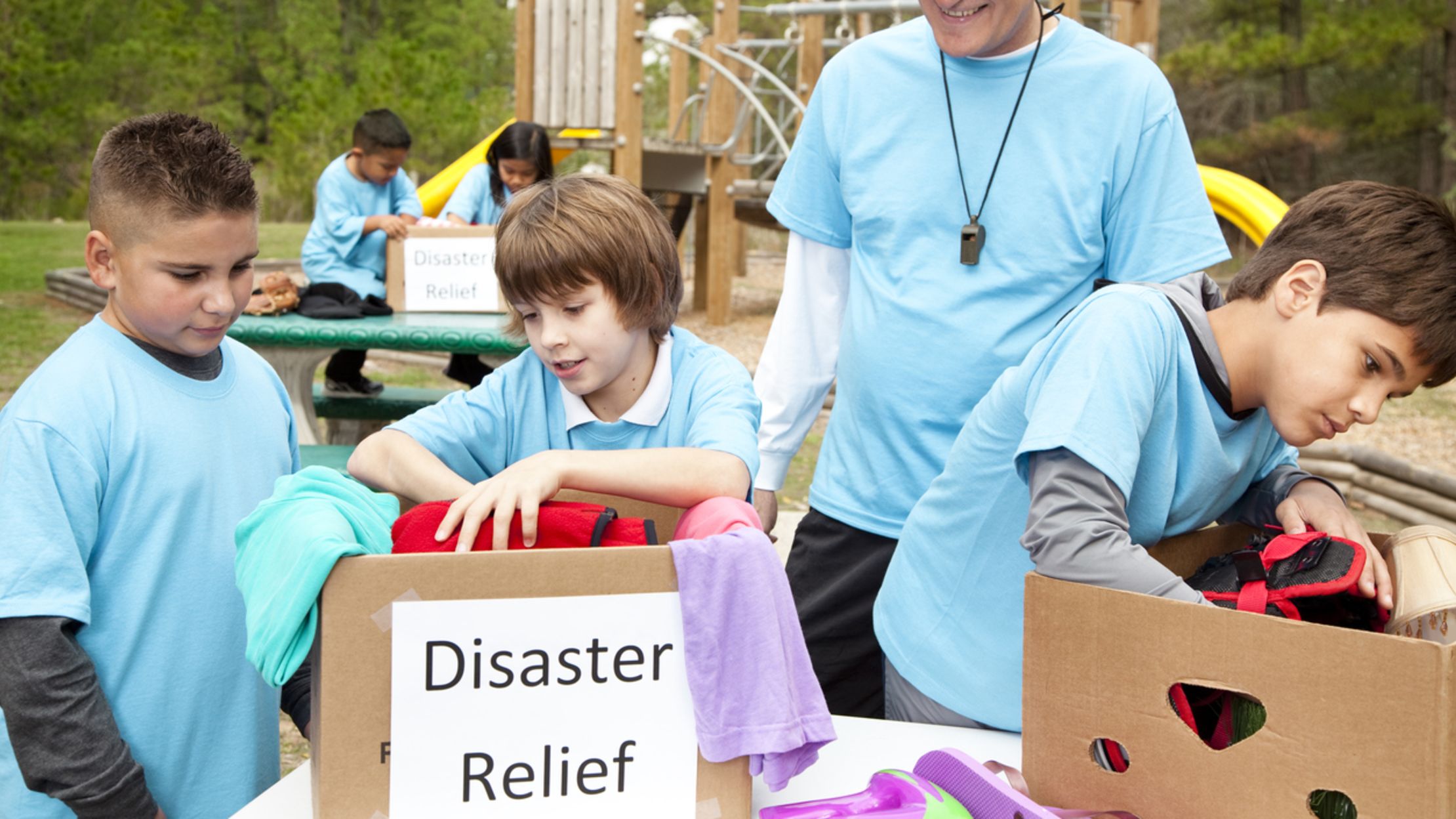 Safe Auto Customer Service >> 7 Ways Communities Can Help Each Other in Emergencies | Mental Floss Safe Auto Customer Service >> 7 Ways Communities Can Help Each Other in Emergencies | Mental Floss