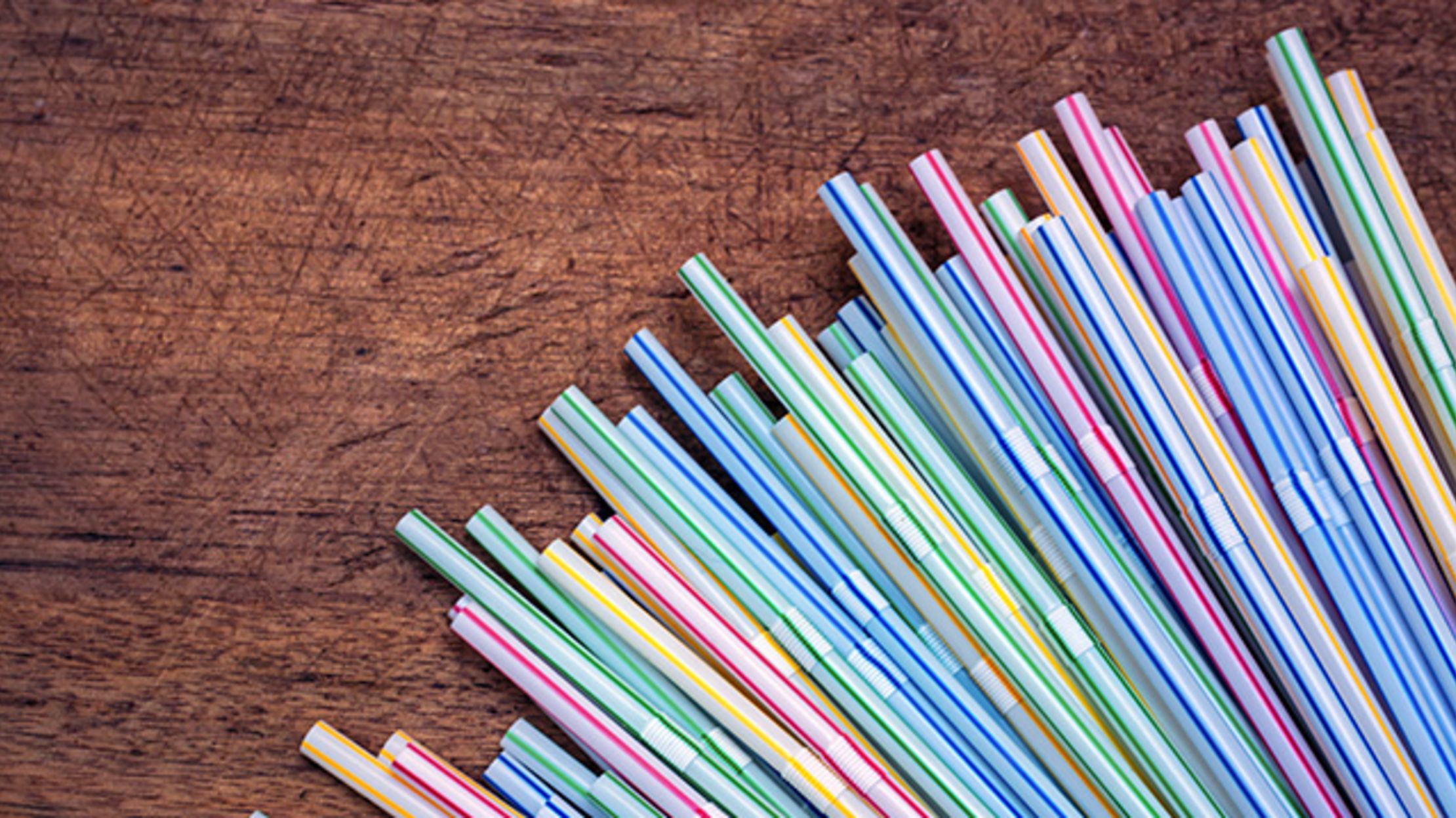 Watch How To Make a SelfStarting Siphon Using Bendy Straws Mental Floss