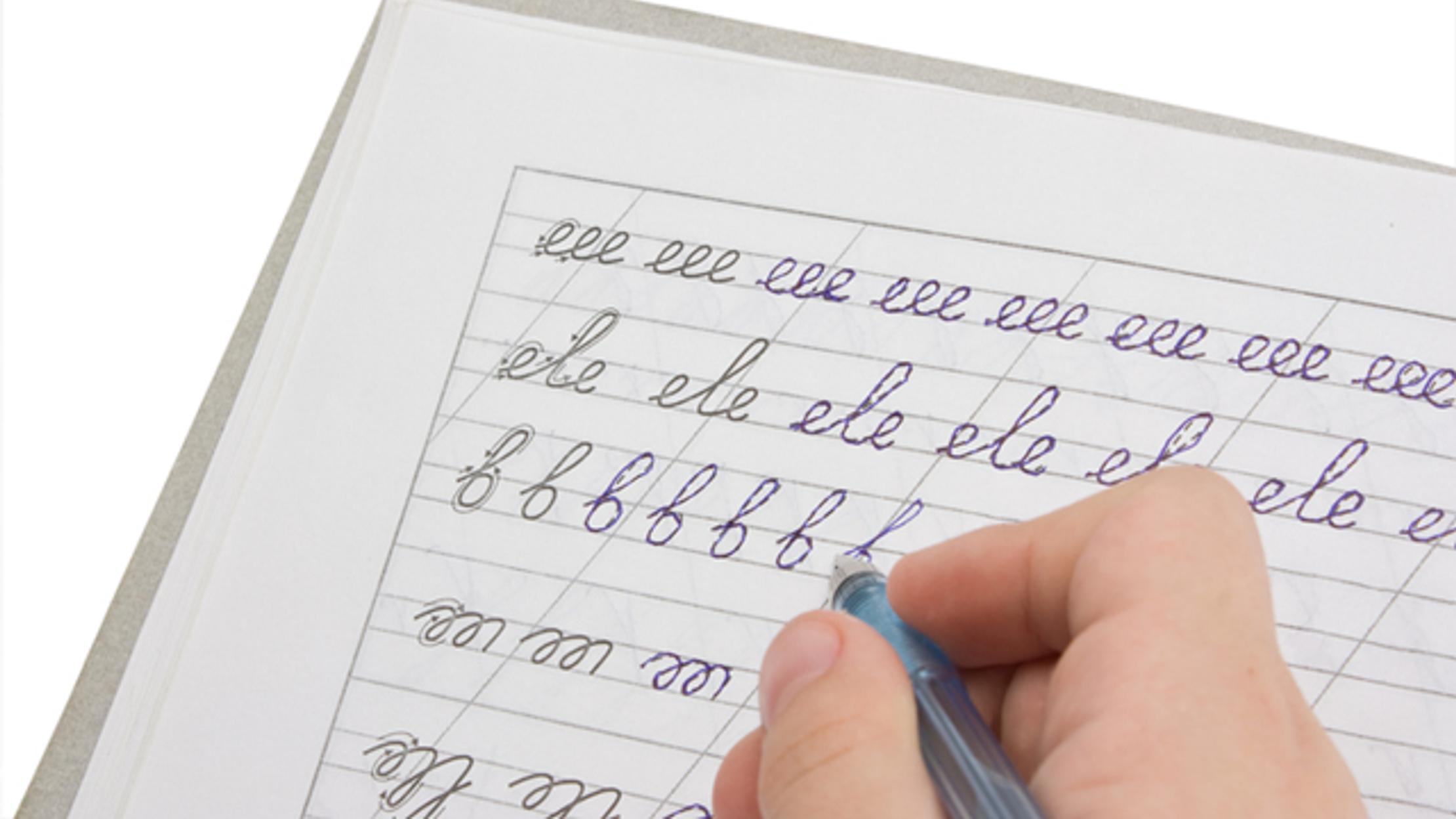 Cursive Is Regaining Popularity In U S Schools Mental Floss
