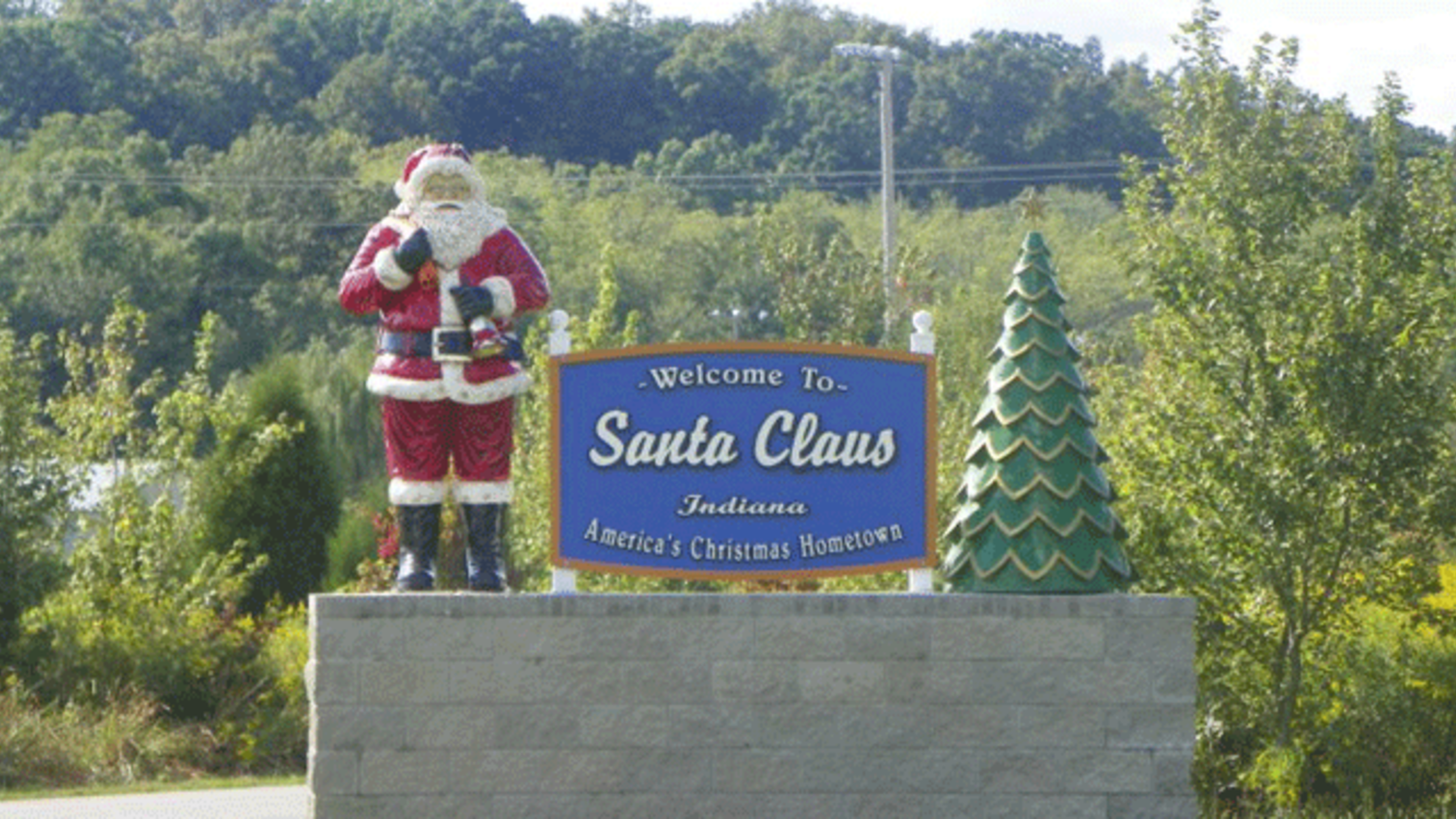 7 Places That Celebrate Christmas YearRound Mental Floss