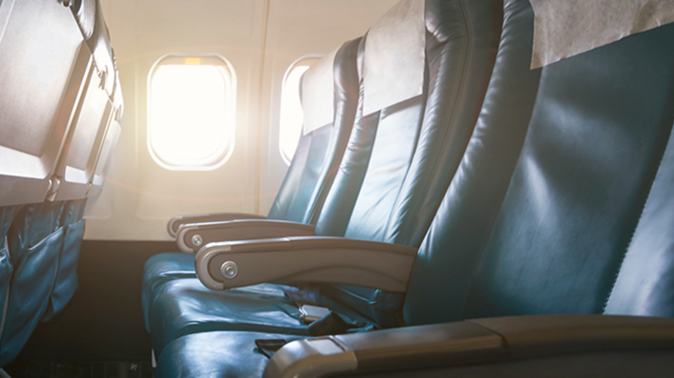 Why Airplane Windows Aren't Always Aligned With Passenger Seats