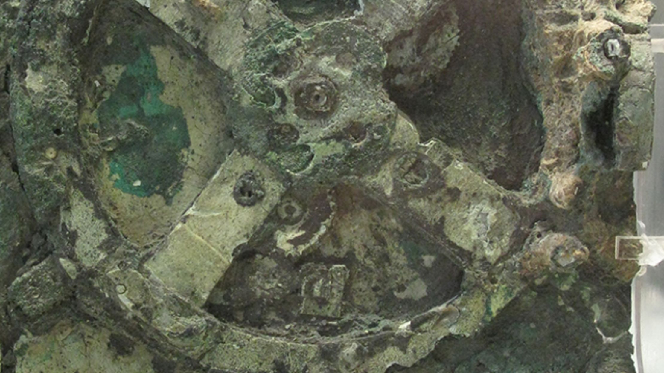 15 Intriguing Facts About the Antikythera Mechanism