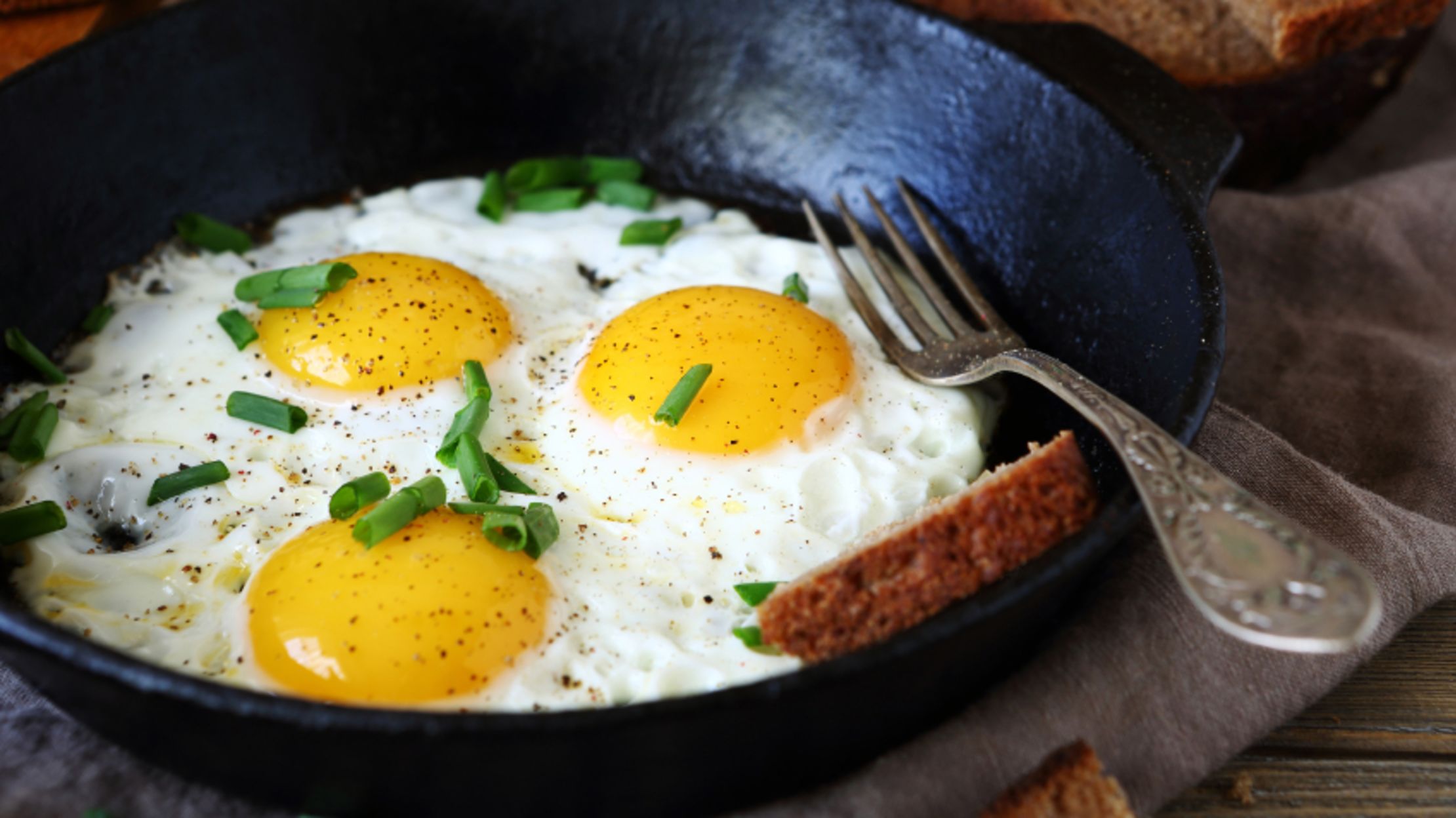 11 Tips From Chefs For Cooking Perfect Eggs Mental Floss