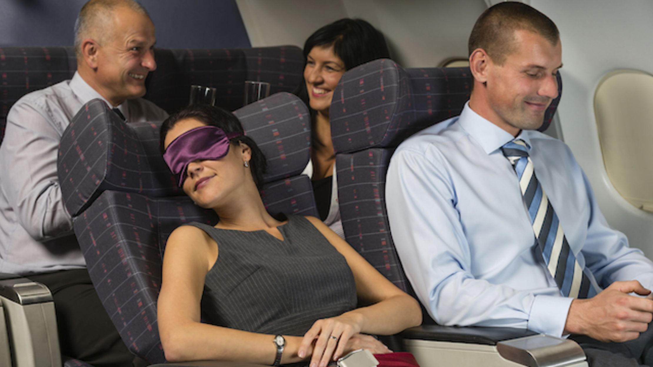 Pack These 10 Airplane Etiquette Rules the Next Time You Fly Mental Floss