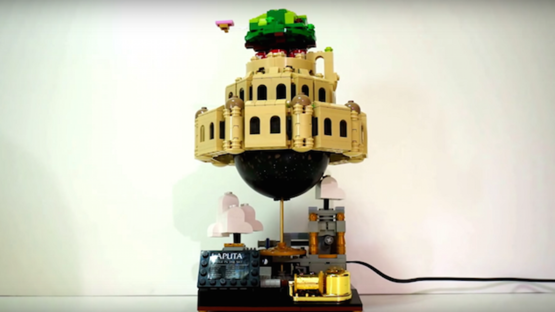 Download LEGO Builders Create Rotating 'Castle in the Sky' Music ...