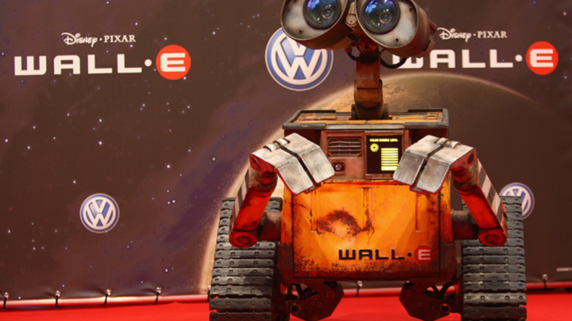 Movies May Ease Fear of Robots, Study Finds Mental Floss