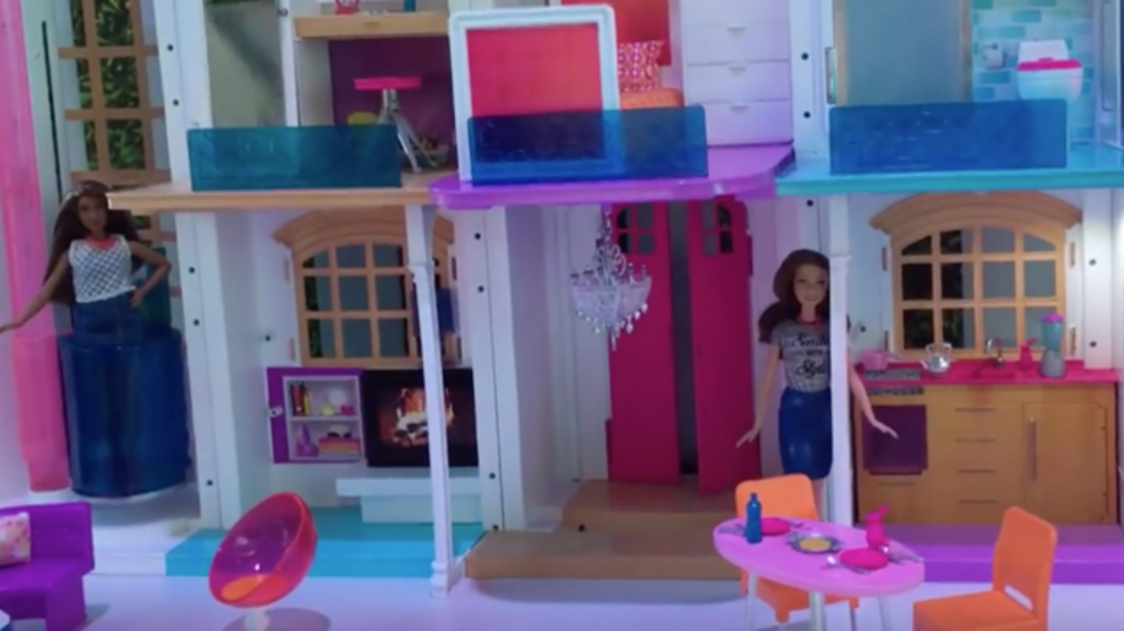 talking barbie dream house with elevator