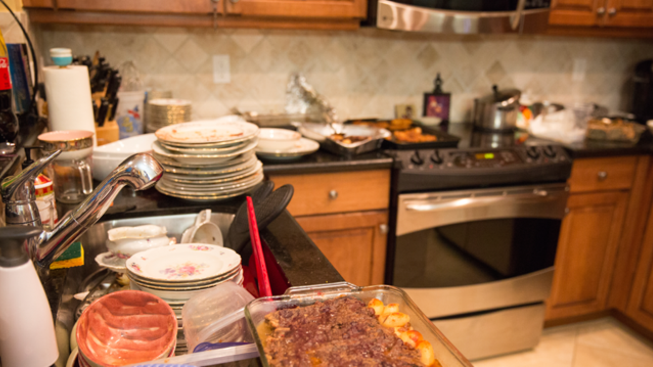 Study Says We Eat More When Our Kitchens Are Messy Mental Floss