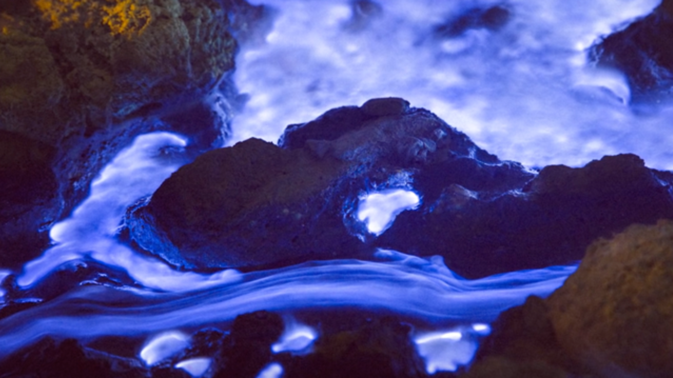 The Otherworldly Blue  Lava  of Indonesia s Kawah Ijen 