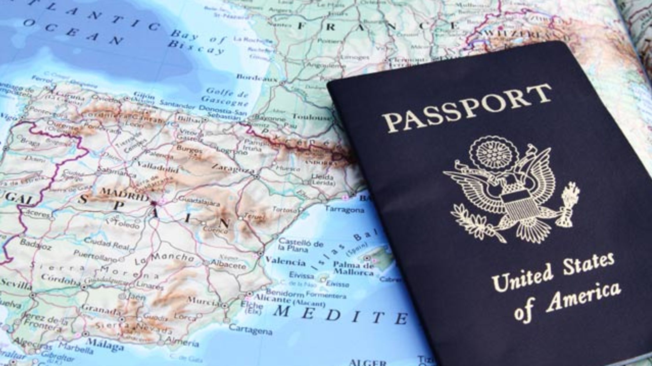 why-you-should-renew-your-expiring-passport-now-mental-floss