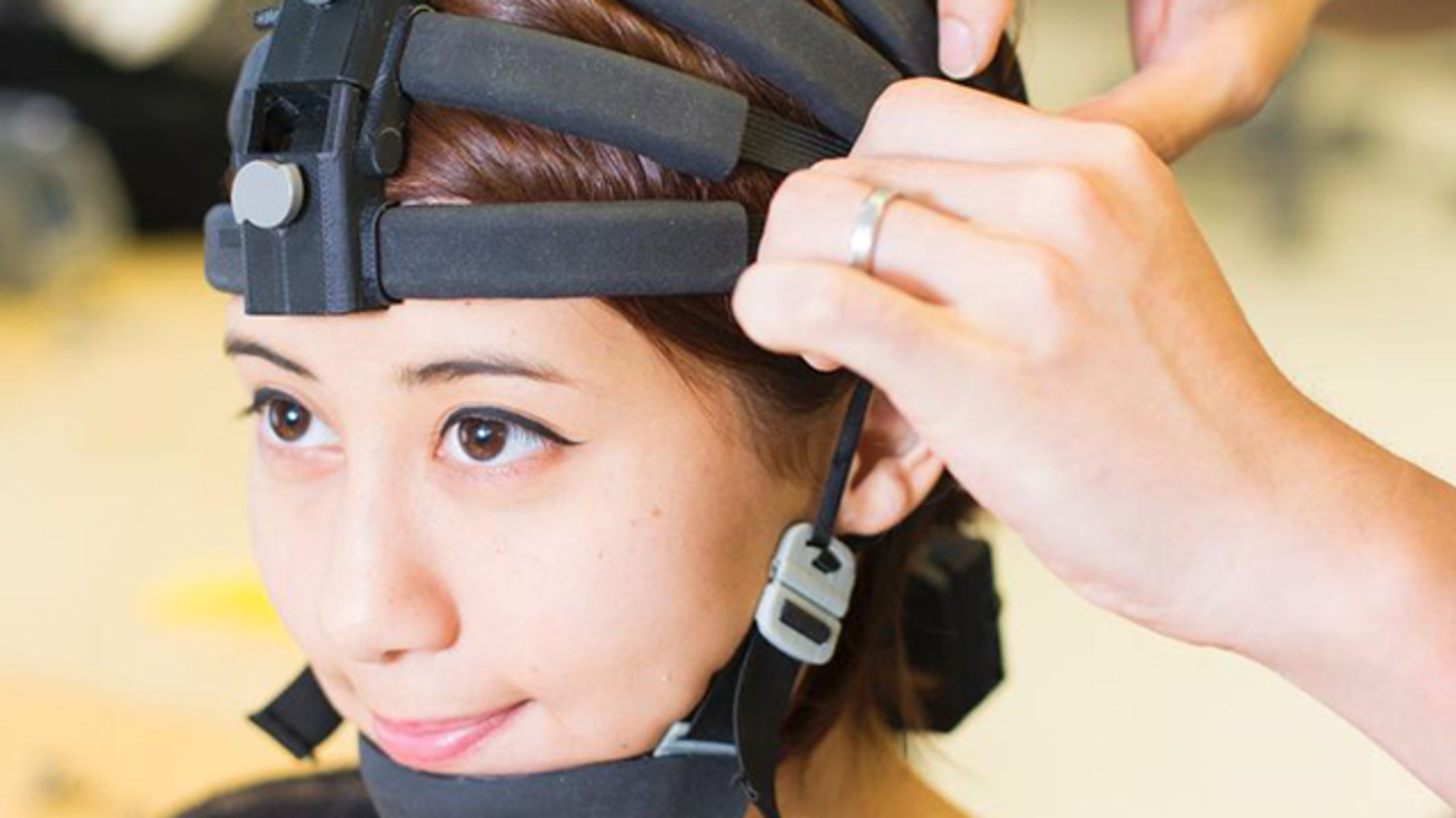 A Portable, Dry EEG Could Change the Way We Monitor Brain Activity