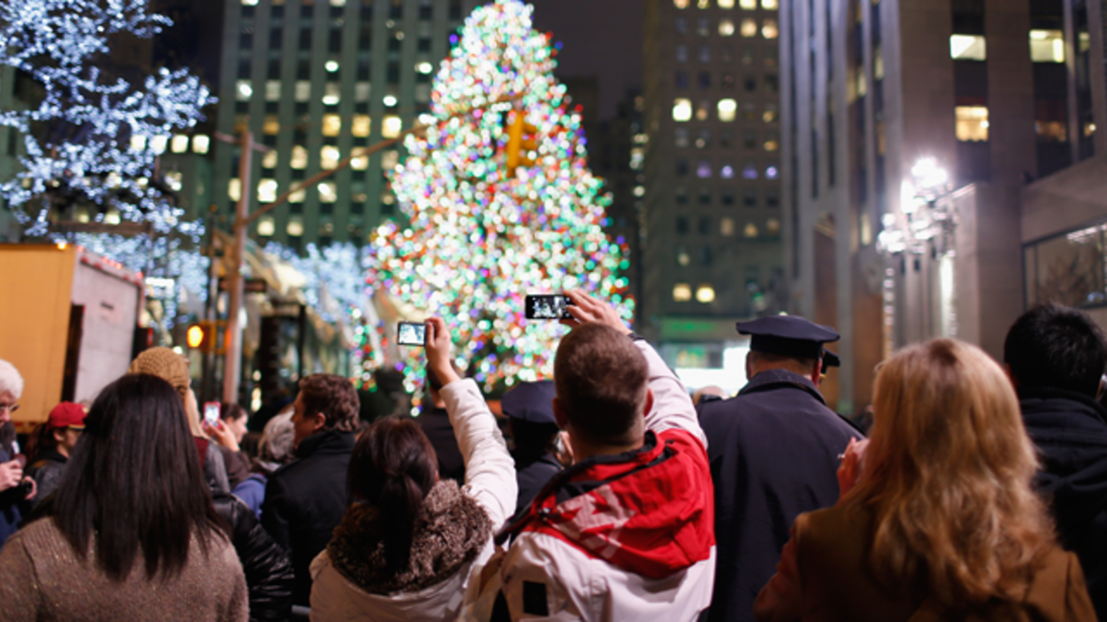 11 Awe Inspiring Facts About The Rockefeller Center Christmas Tree Mental Floss
