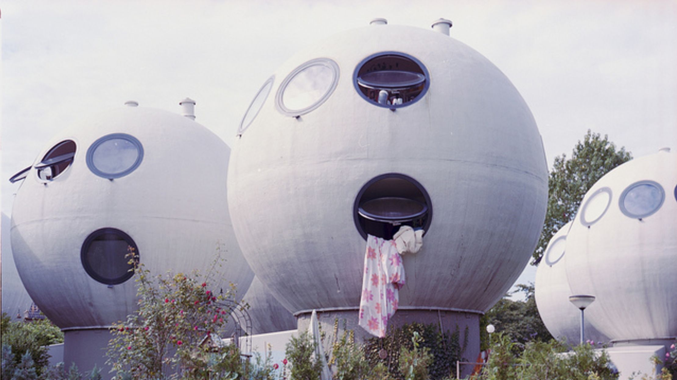 The Peculiar Globe Housing of Holland Mental Floss