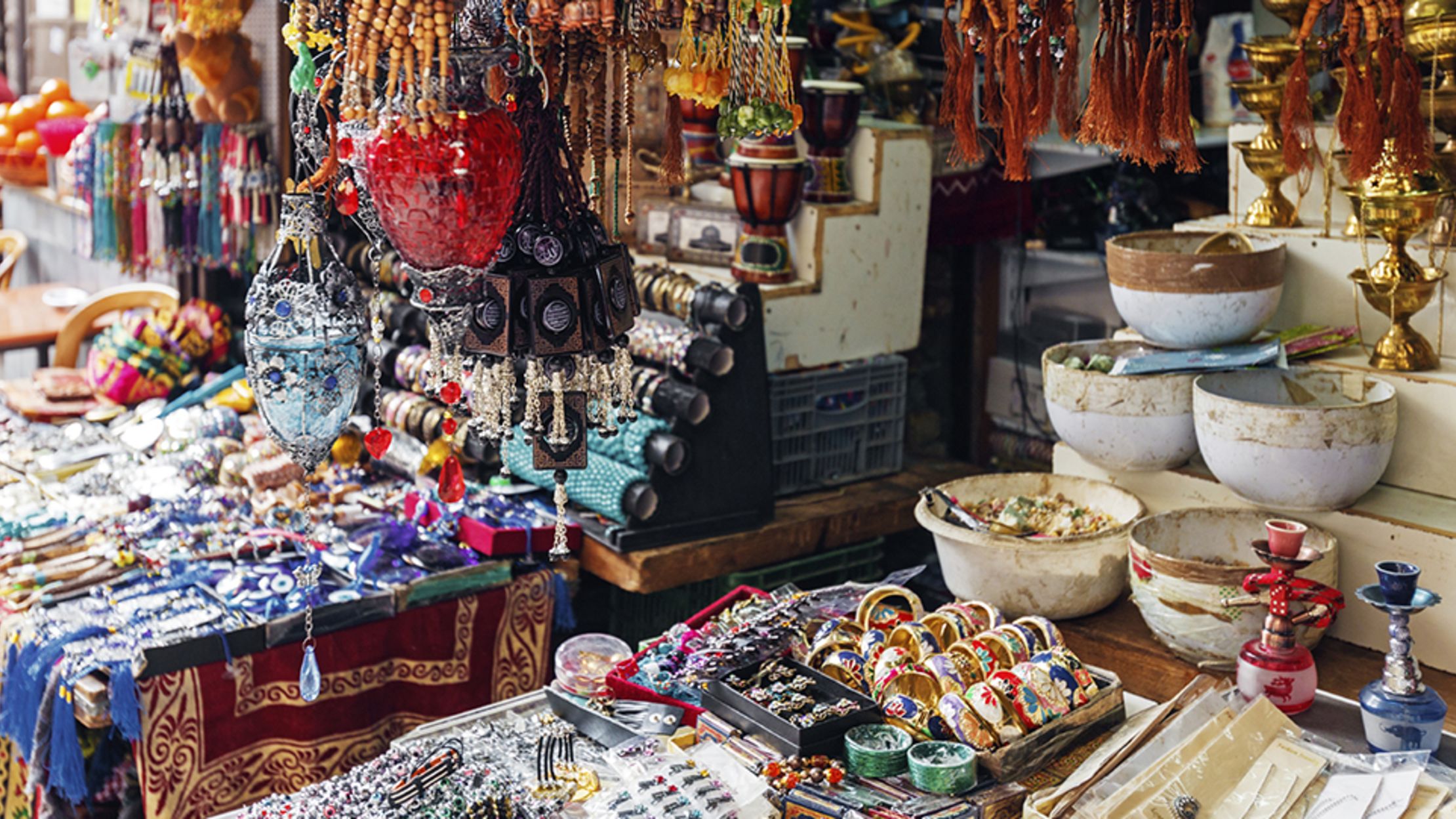 11 Ways to Find the Perfect Souvenir  Mental Floss