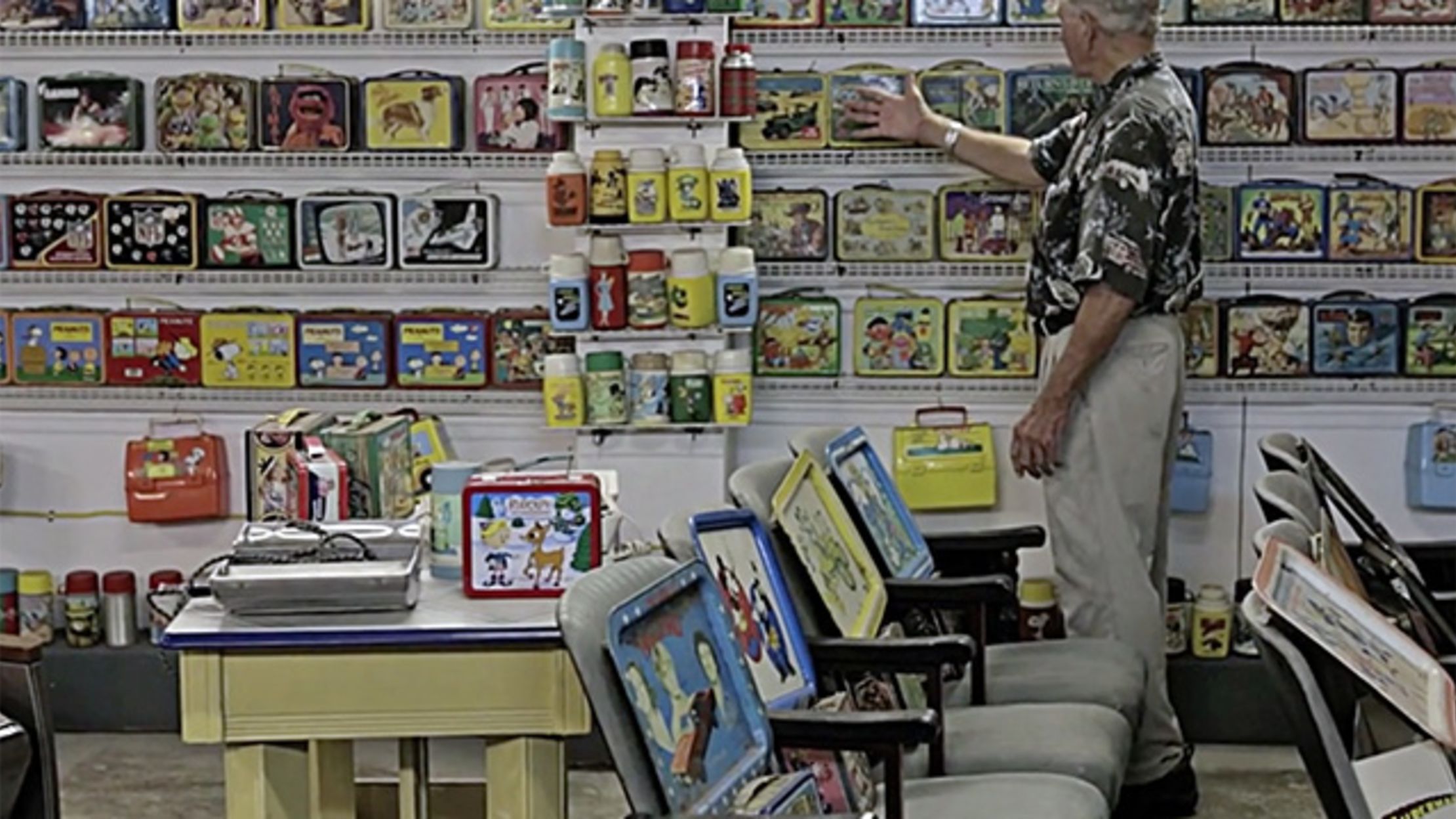 The World's Largest Collection of Lunch Boxes | Mental Floss