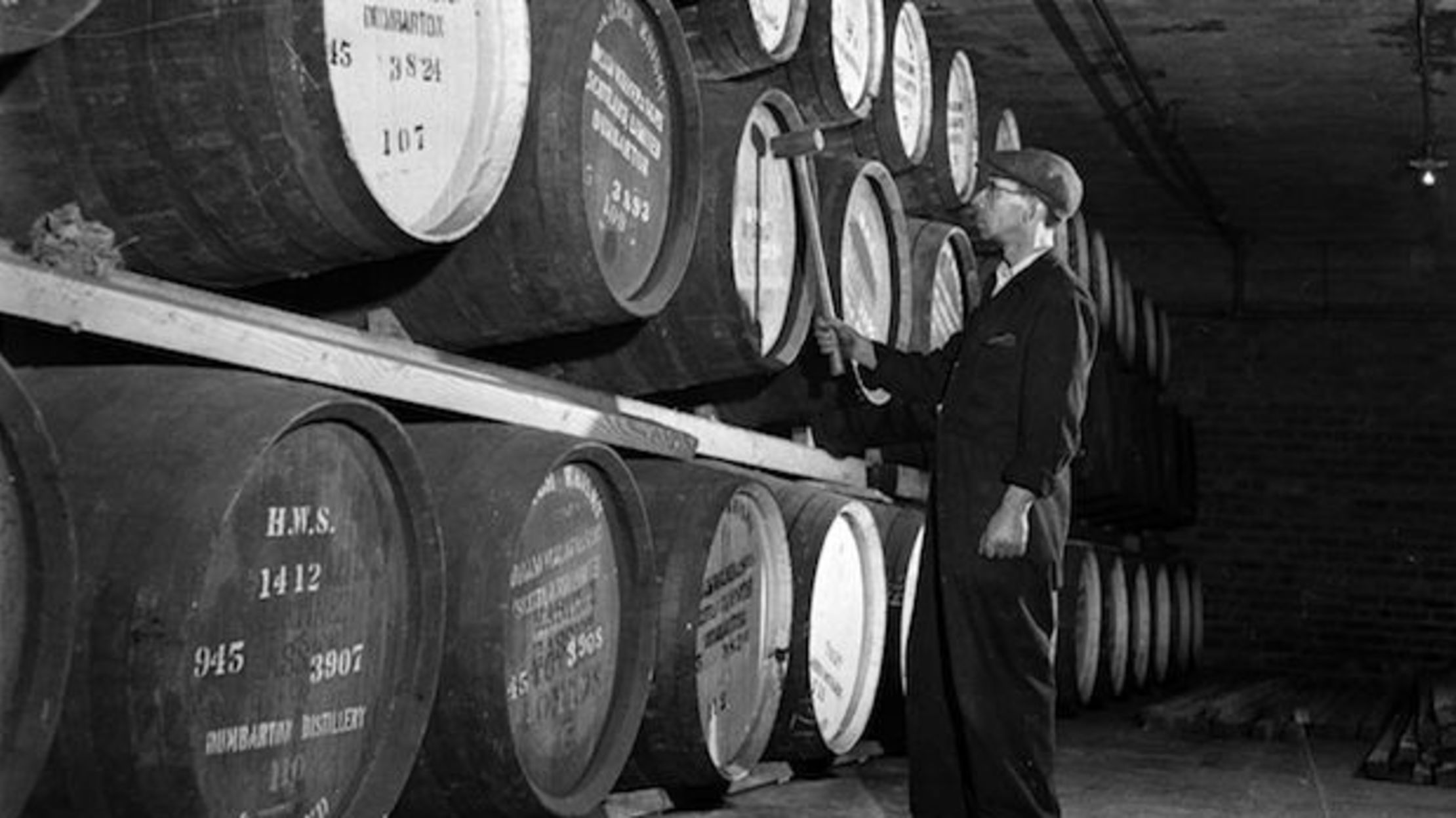 What’s the Difference Between Scotch, Whiskey and Bourbon? Mental Floss