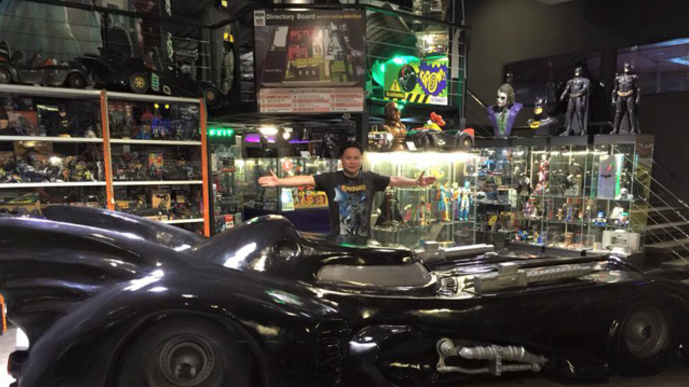 Meet the Biggest Batman Fan in Thailand (Maybe the World) Mental Floss