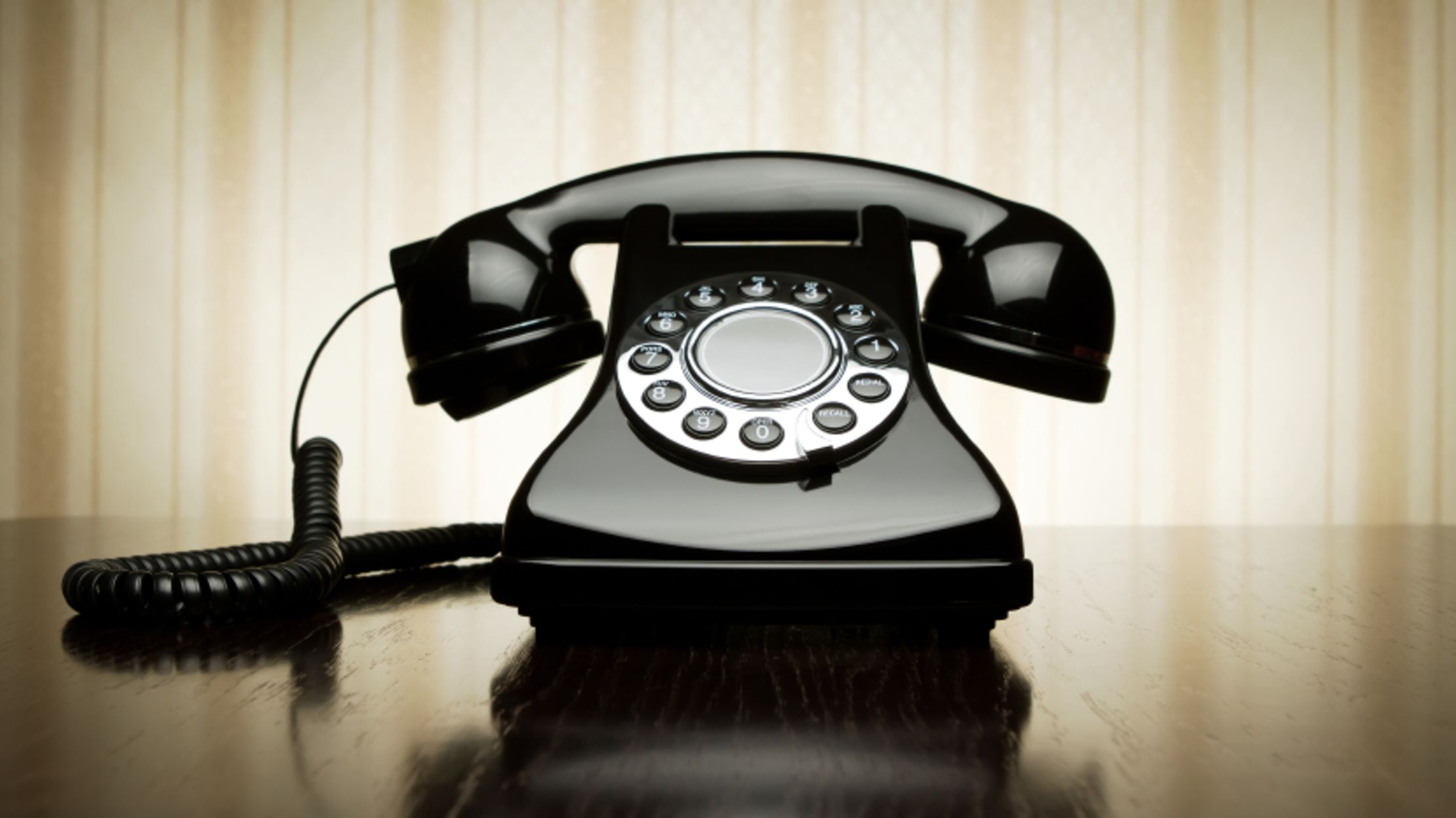 10 Aspects Of Old Telephones That Might Confuse Younger Readers