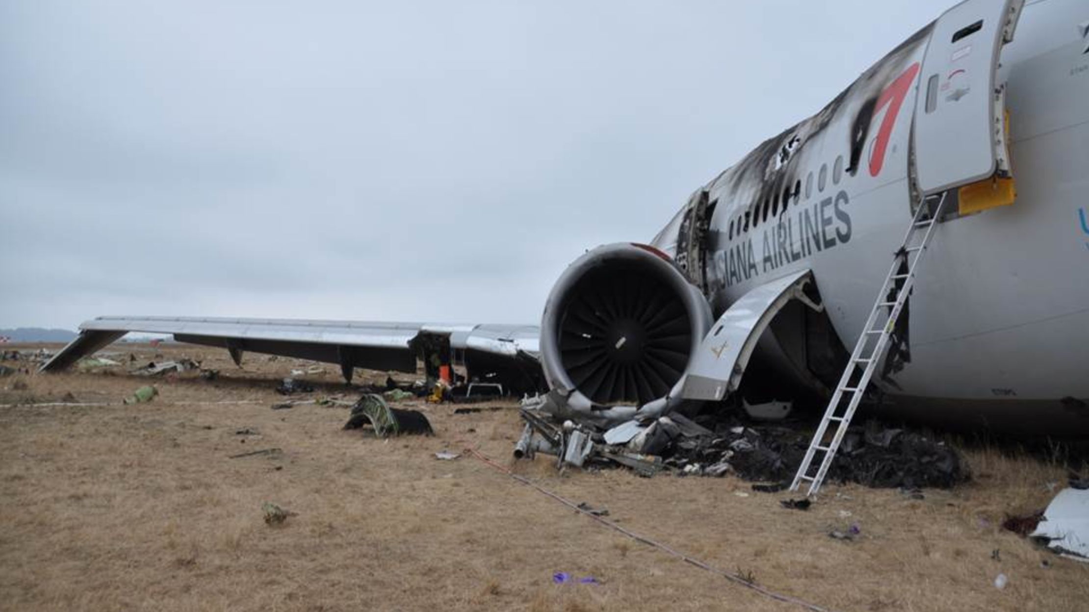 What Happens to Your Luggage if You Survive a Plane Crash? | Mental Floss