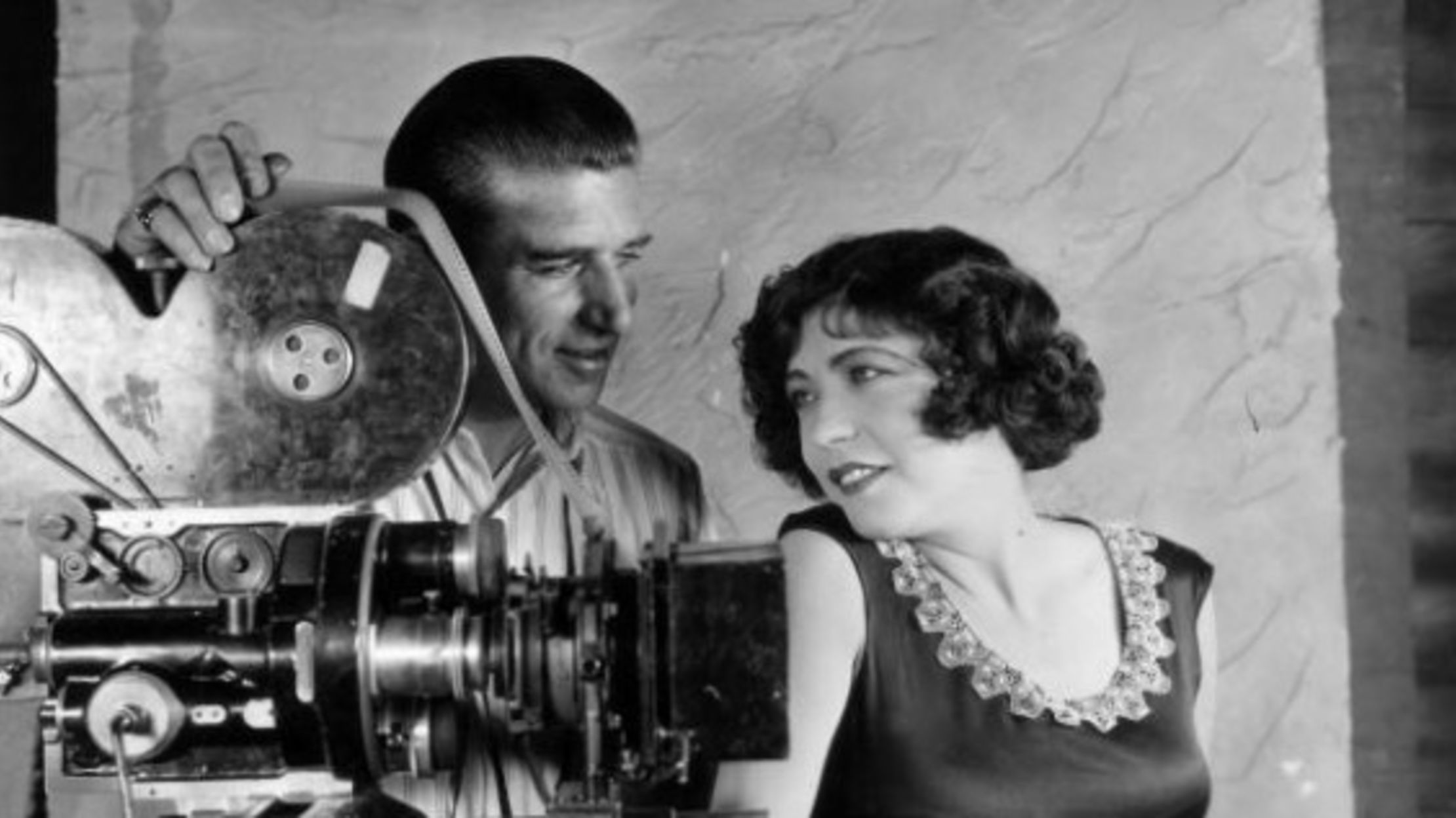 Do Cameras Really Add 10 Pounds Mental Floss