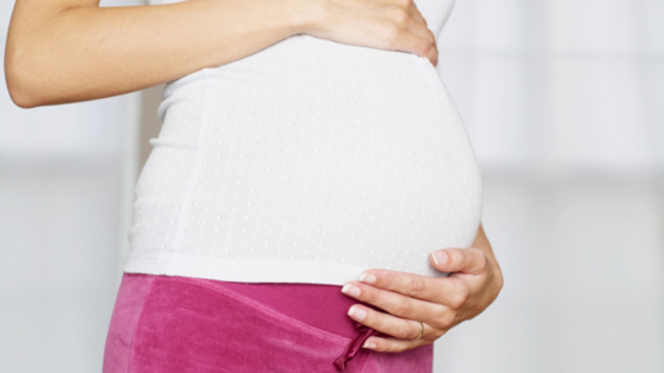 Can you wear a corset in early pregnancy