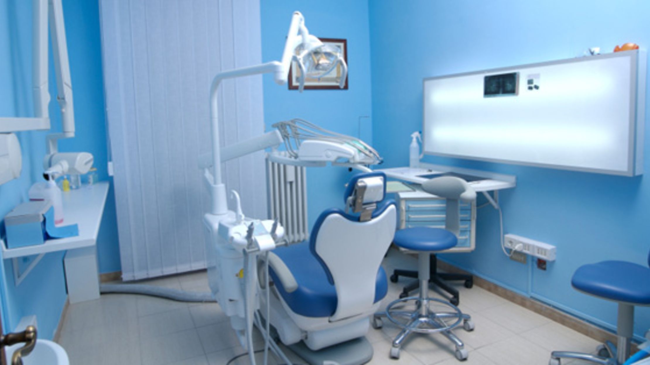 Why Do All Dental Offices Smell the Same? Mental Floss