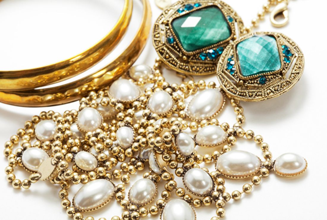 5 Tips for Cleaning Dirty Jewelry (Even That $5 Necklace) | Mental Floss