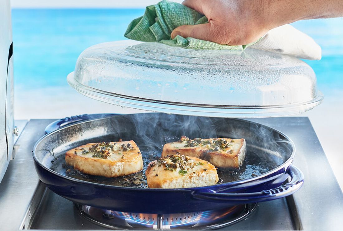 sur la table griddle