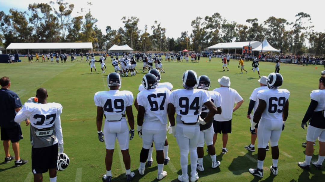 IRVINE, CA - AUGUST 04: Los Angeles Rams players watch practice on the field during Rams training camp held on August 4, 2018 on the campus of UC Irvine in Irvine, CA. (Photo by John Cordes/Icon Sportswire via Getty Images)