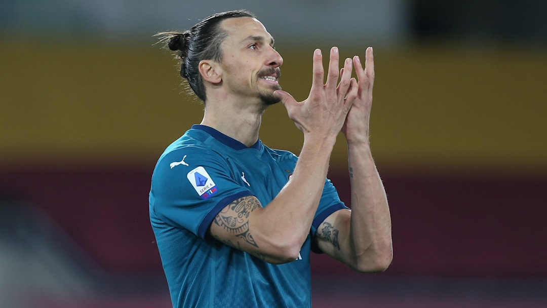 Zlatan Ibrahimovic has suffered a thigh injury Zlatan Ibrahimovic has suffered a thigh injury