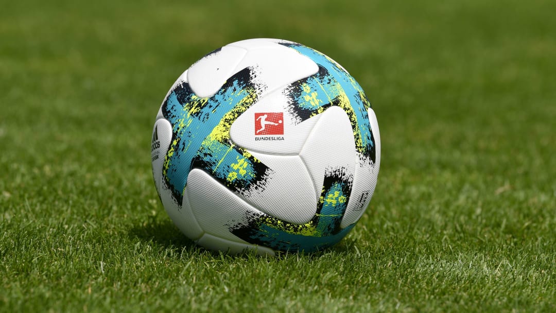 Bundesliga topu. Bundesliga topu.