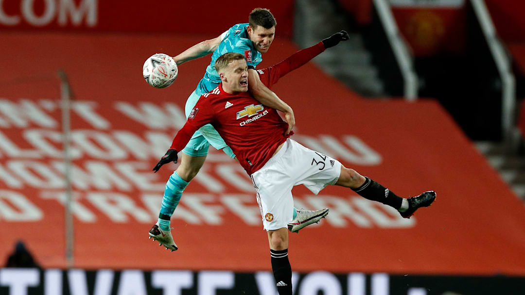 Donny van de Beek, James Milner Donny van de Beek, James Milner