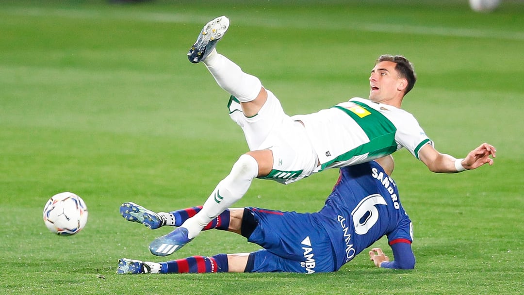 SD Huesca v Elche CF - La Liga Santander SD Huesca v Elche CF - La Liga Santander