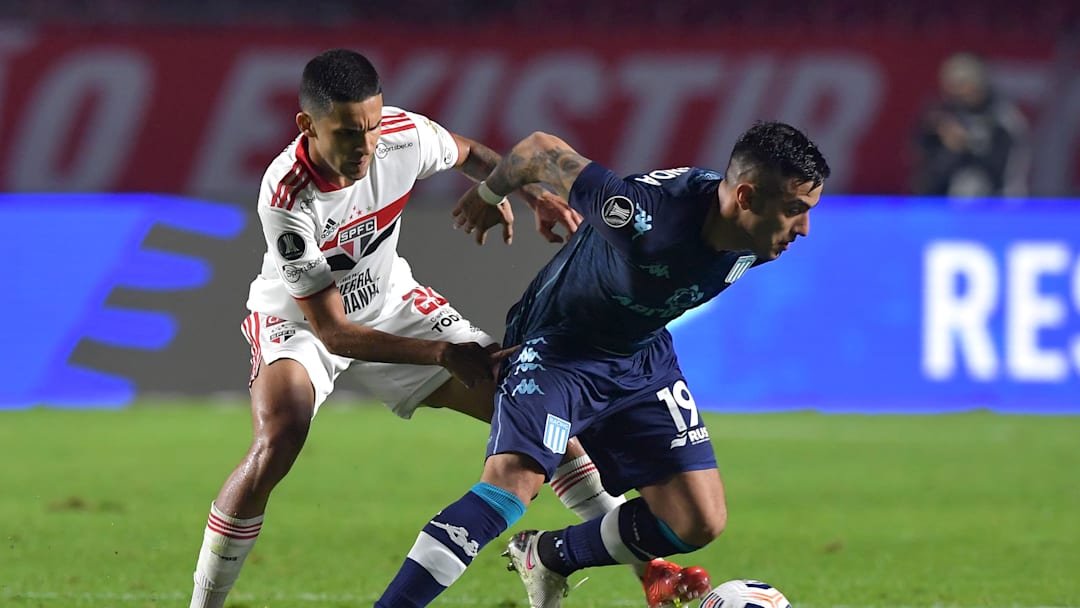 Racing recebe o São Paulo nas oitavas de final da Libertadores.