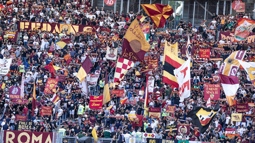 I tifosi giallorossi I tifosi giallorossi
