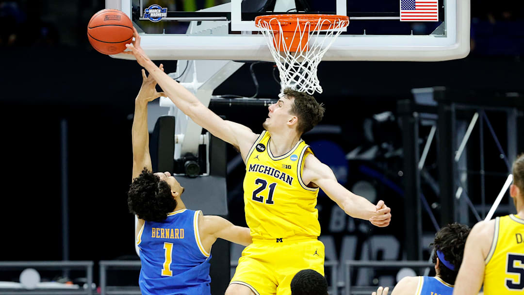 UCLA v Michigan UCLA v Michigan