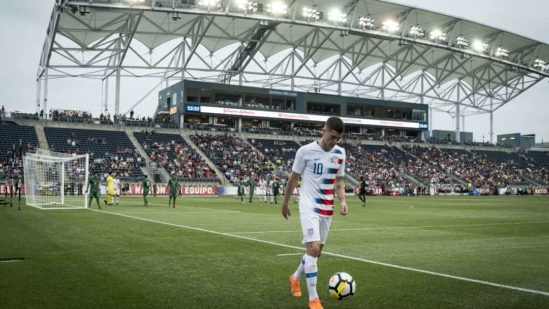 CHESTER, PA - MAY 28: Christian Pulisic #10 of the US Men's National Team lines up for the corner kick during the International Friendly Match between United States Mens National Team v Bolivia at Talen Energy Stadium on May 28, 2018 in Chester, PA. The US Men's National Team won the match with a score of 3 to 0. (Photo by Ira L. Black/Corbis via Getty Images)