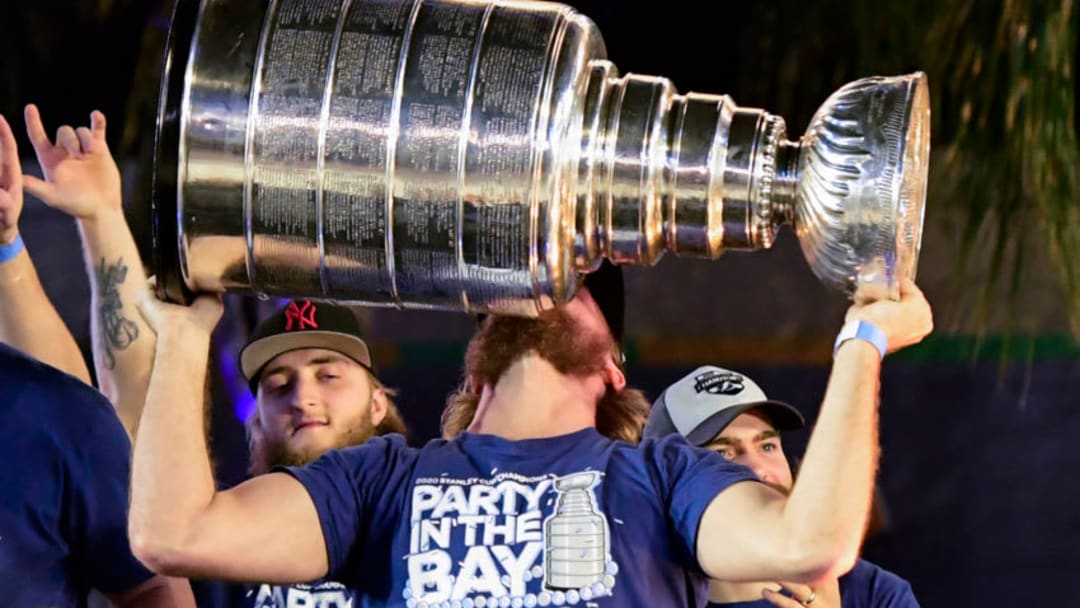 TAMPA, FLORIDA - SEPTEMBER 30: Steven Stamkos #91 of the Tampa Bay Lightning kisses the Stanley Cup trophy during the 2020 Stanley Cup Champion rally on September 30, 2020 in Tampa, Florida. (Photo by Douglas P. DeFelice/Getty Images)