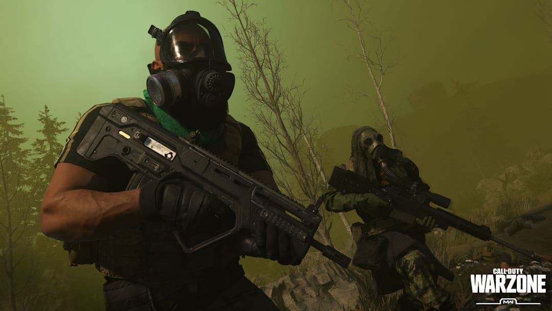 The Warzone community is no beginner to clutch or skillful moments, but a clutch low ground triple kill play for the win will always be special. The Warzone community is no beginner to clutch or skillful moments, but a clutch low ground triple kill play for the win will always be special.