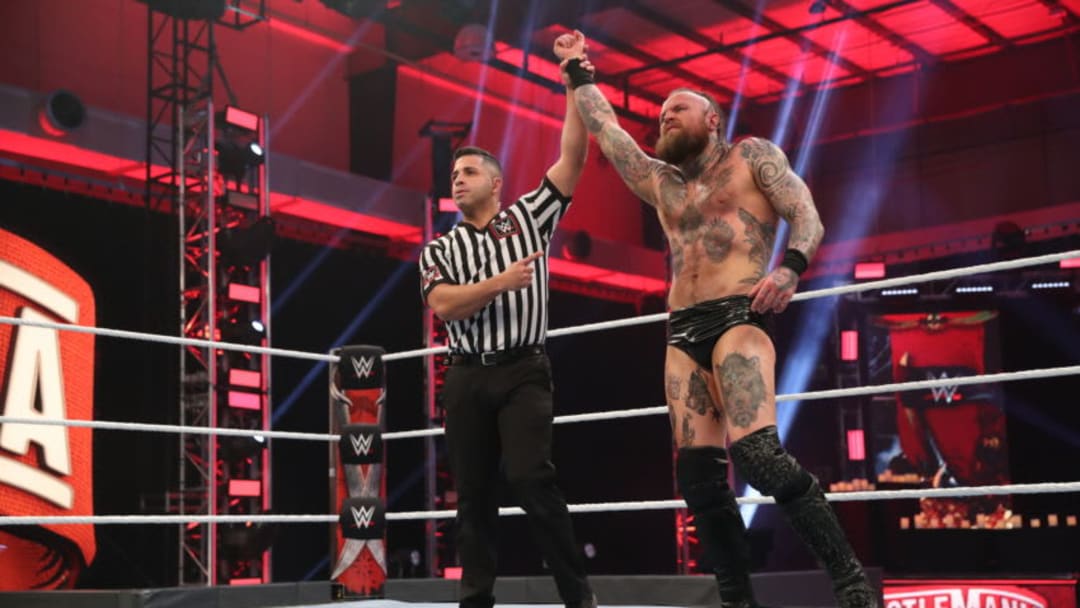 Aleister Black v Bobby Lashley at WrestleMania 36 (photo via WWE, inc)