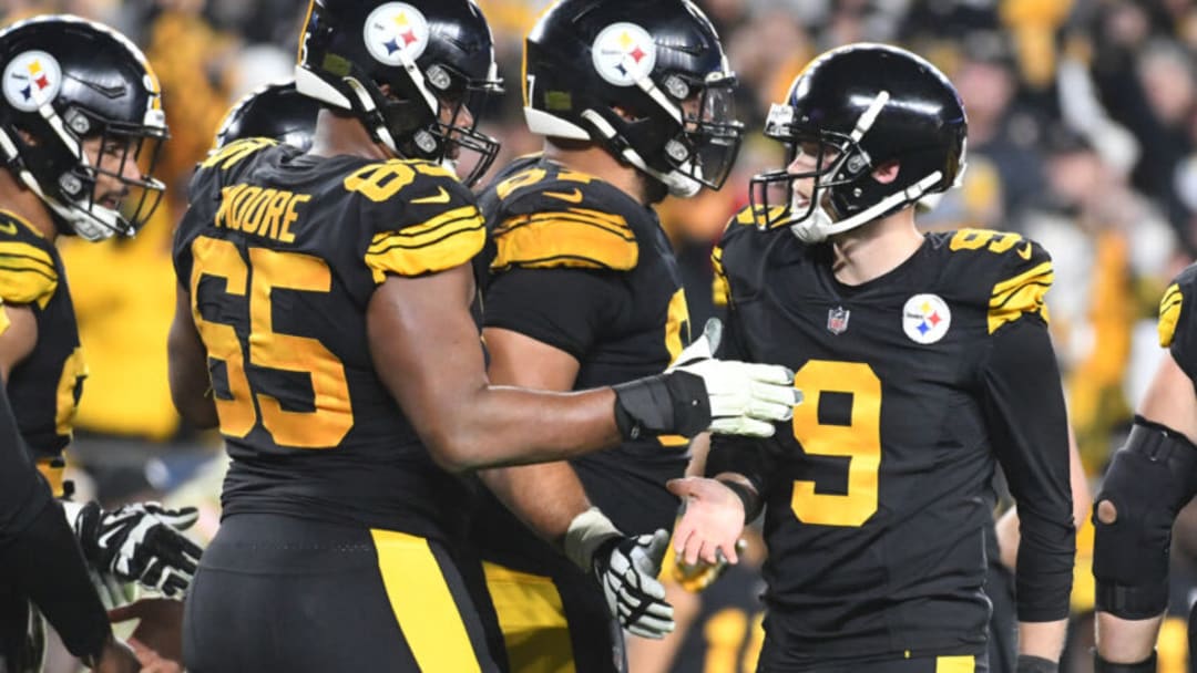 Nov 8, 2021; Pittsburgh, Pennsylvania, USA; Pittsburgh Steelers kicker Chris Boswell (9) is congratulated after kicking a field goal late in the fourth quarter against the Chicago Bears at Heinz Field. The Steelers won 29-27. Mandatory Credit: Philip G. Pavely-USA TODAY Sports