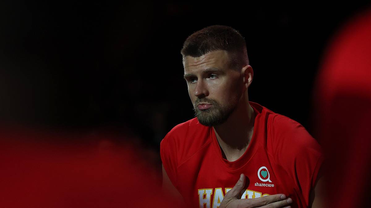 It's time for the Hawks to give up on the Kristaps Porzingis experiment