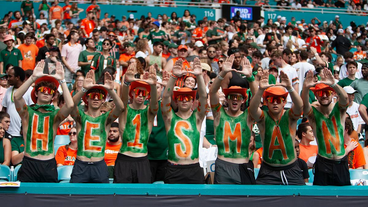 5-star DL has Miami football fans buzzing over latest social media