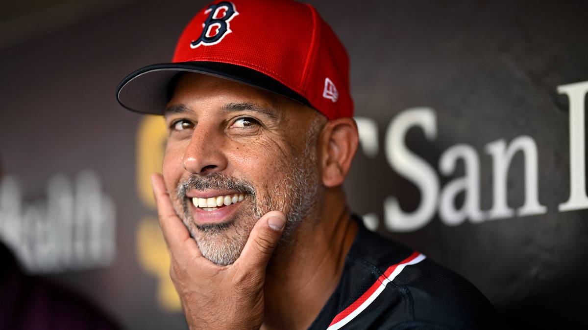 does alex cora chew tobacco talks preparation for 2024 Alex Cora throws shade at