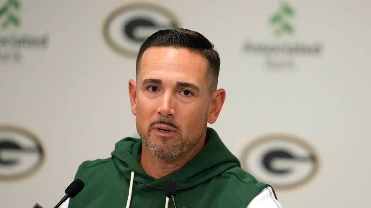 Coach Matt LaFleur Reveals Potential Return of Packers WR After Broken Collarbone Injury